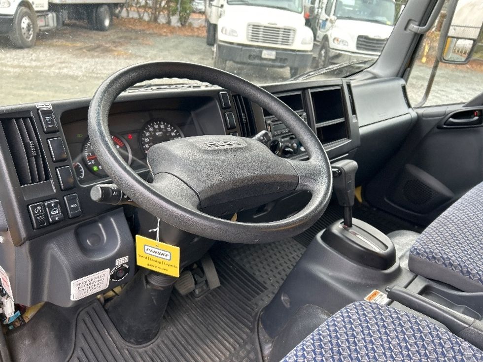 Light Duty Box Truck-Light and Medium Duty Trucks-Isuzu-2023-NPR EFI-Charlottesville-VA-140,987\n\t\tmiles-$ 34,500 - Image 17