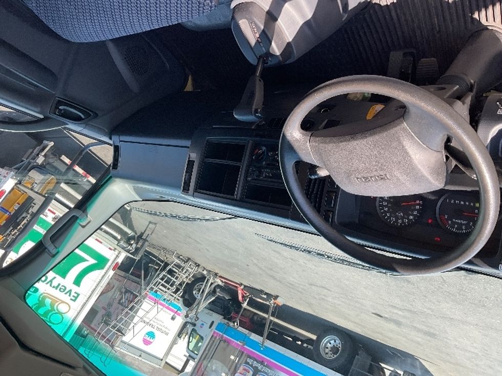 Light Duty Box Truck-Light and Medium Duty Trucks-Isuzu-2023-NPR EFI-City Of Industry-CA-104,872\n\t\tmiles-$ 44,250 - Image 17