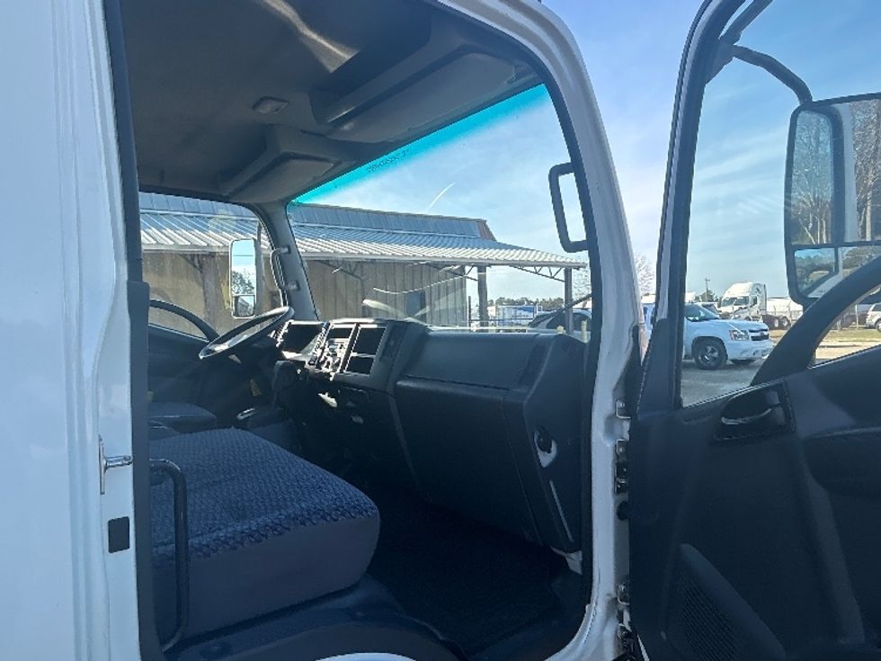 Light Duty Box Truck-Light and Medium Duty Trucks-Isuzu-2023-NPR EFI-Dothan-AL-108,961\n\t\tmiles-$ 42,500 - Image 20