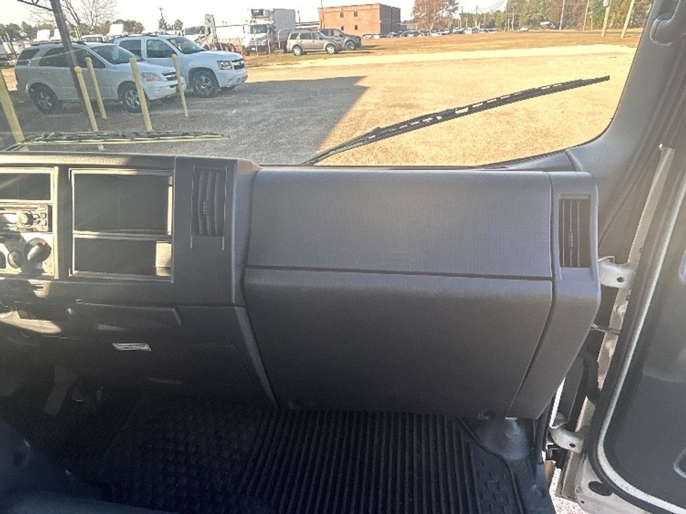 Light Duty Box Truck-Light and Medium Duty Trucks-Isuzu-2023-NPR EFI-Dothan-AL-108,961\n\t\tmiles-$ 42,500 - Image 21