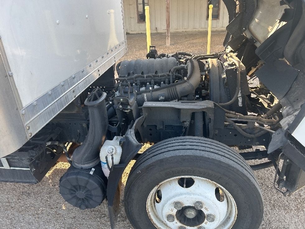 Light Duty Box Truck-Light and Medium Duty Trucks-Isuzu-2023-NPR EFI-Dothan-AL-108,961\n\t\tmiles-$ 42,500 - Image 23