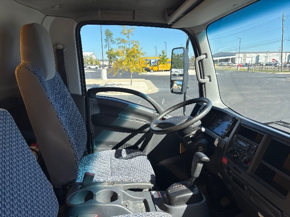 Light Duty Box Truck-Light and Medium Duty Trucks-Isuzu-2023-NPR EFI-Dothan-AL-118,323\n\t\tmiles-$ 40,000 - Image 22