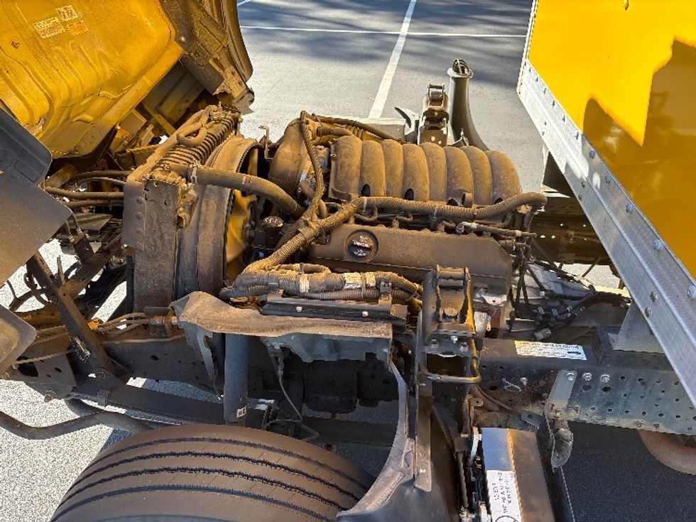 Light Duty Box Truck-Light and Medium Duty Trucks-Isuzu-2023-NPR EFI-Dothan-AL-118,323\n\t\tmiles-$ 40,000 - Image 24