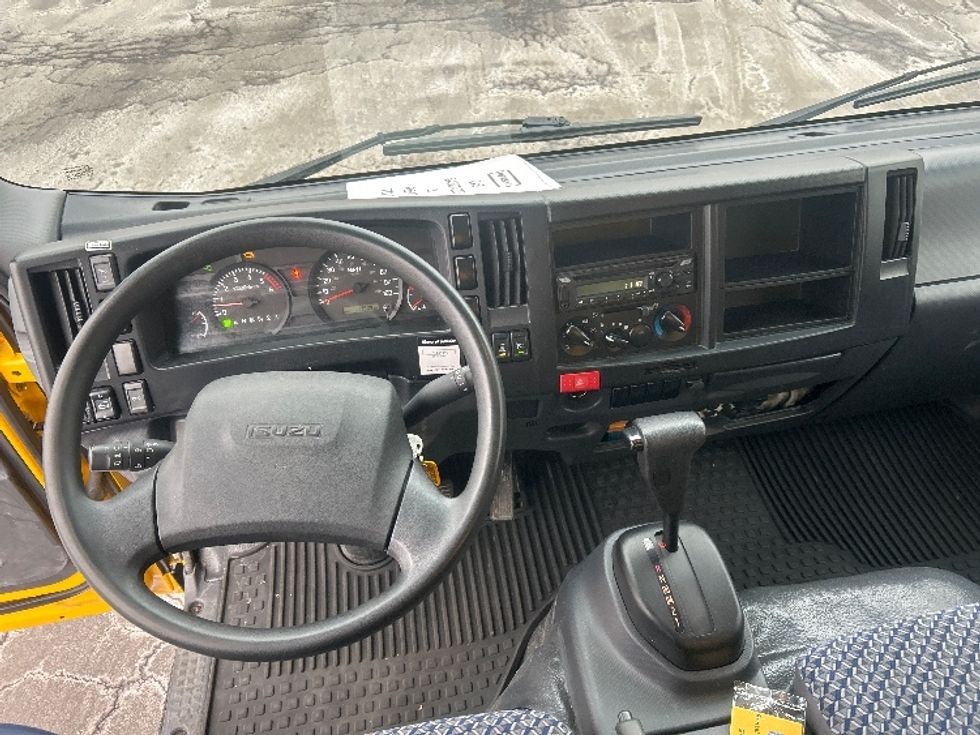 Light Duty Box Truck-Light and Medium Duty Trucks-Isuzu-2023-NPR EFI-Elmira-NY-77,504\n\t\tmiles-$ 41,000 - Image 18
