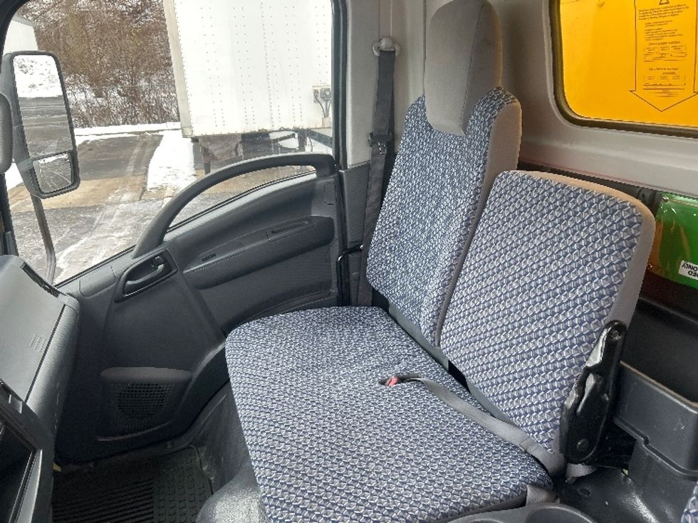 Light Duty Box Truck-Light and Medium Duty Trucks-Isuzu-2023-NPR EFI-Elmira-NY-77,504\n\t\tmiles-$ 41,000 - Image 19