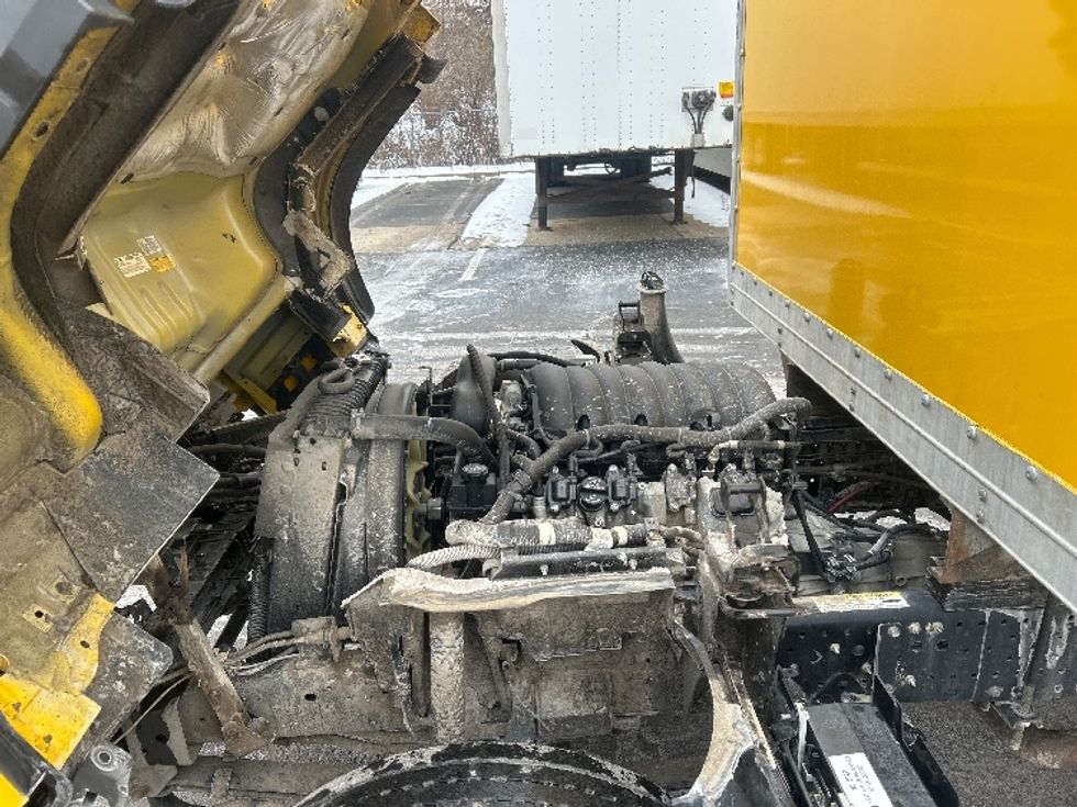 Light Duty Box Truck-Light and Medium Duty Trucks-Isuzu-2023-NPR EFI-Elmira-NY-77,504\n\t\tmiles-$ 41,000 - Image 23