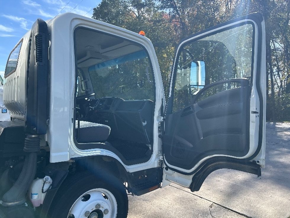 Light Duty Box Truck-Light and Medium Duty Trucks-Isuzu-2023-NPR EFI-Florence-SC-105,441\n\t\tmiles-$ 43,250 - Image 20