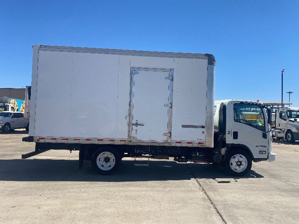 Light Duty Box Truck-Light and Medium Duty Trucks-Isuzu-2023-NPR EFI-Fort Worth-TX-47,031\n\t\tmiles-$ 52,250 - Image 15