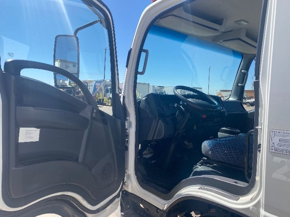 Light Duty Box Truck-Light and Medium Duty Trucks-Isuzu-2023-NPR EFI-Fort Worth-TX-47,031\n\t\tmiles-$ 52,250 - Image 16