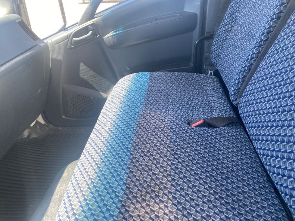 Light Duty Box Truck-Light and Medium Duty Trucks-Isuzu-2023-NPR EFI-Fort Worth-TX-47,031\n\t\tmiles-$ 52,250 - Image 19