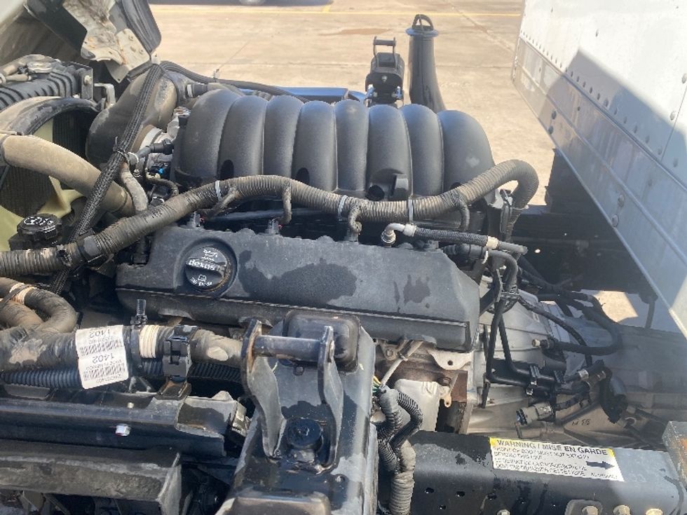 Light Duty Box Truck-Light and Medium Duty Trucks-Isuzu-2023-NPR EFI-Fort Worth-TX-47,031\n\t\tmiles-$ 52,250 - Image 23