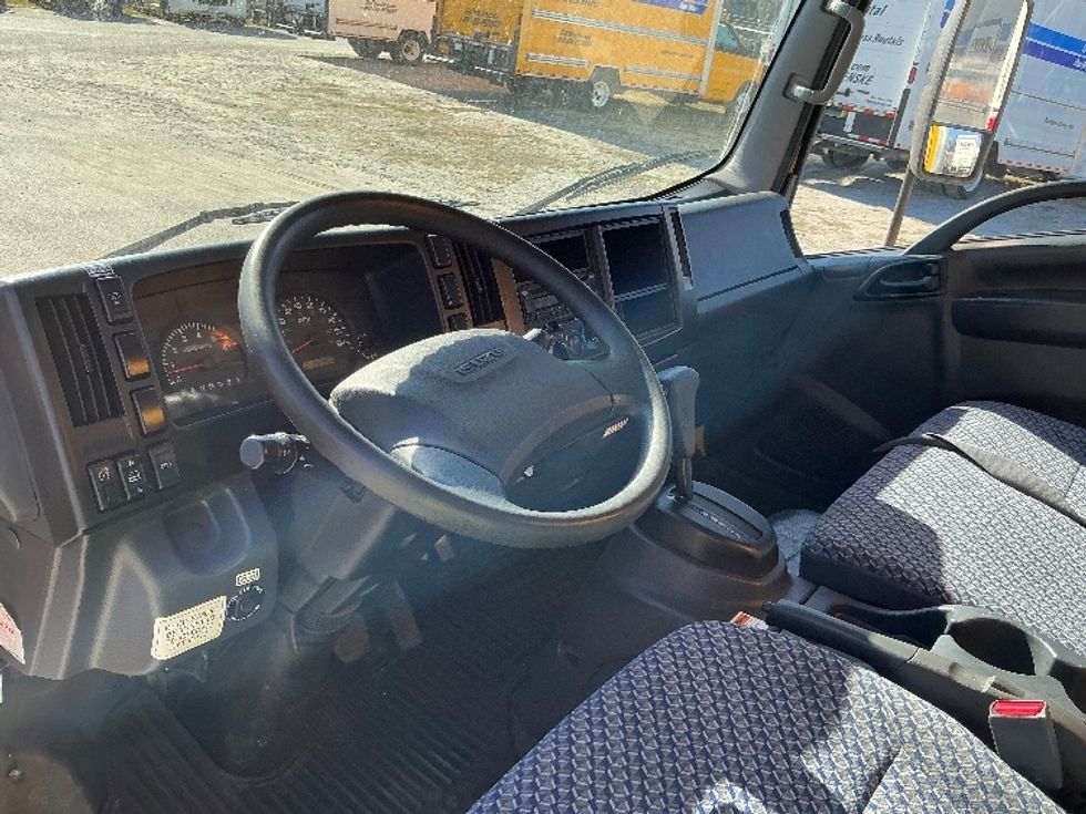 Light Duty Box Truck-Light and Medium Duty Trucks-Isuzu-2023-NPR EFI-Garden City-GA-112,742\n\t\tmiles-$ 40,250 - Image 17