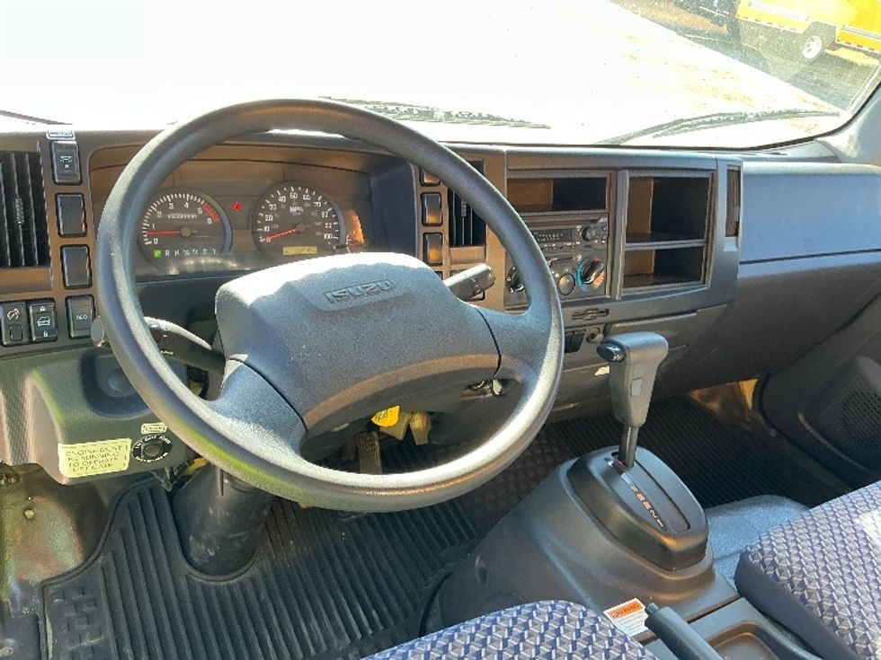 Light Duty Box Truck-Light and Medium Duty Trucks-Isuzu-2023-NPR EFI-Garden City-GA-112,742\n\t\tmiles-$ 40,250 - Image 18