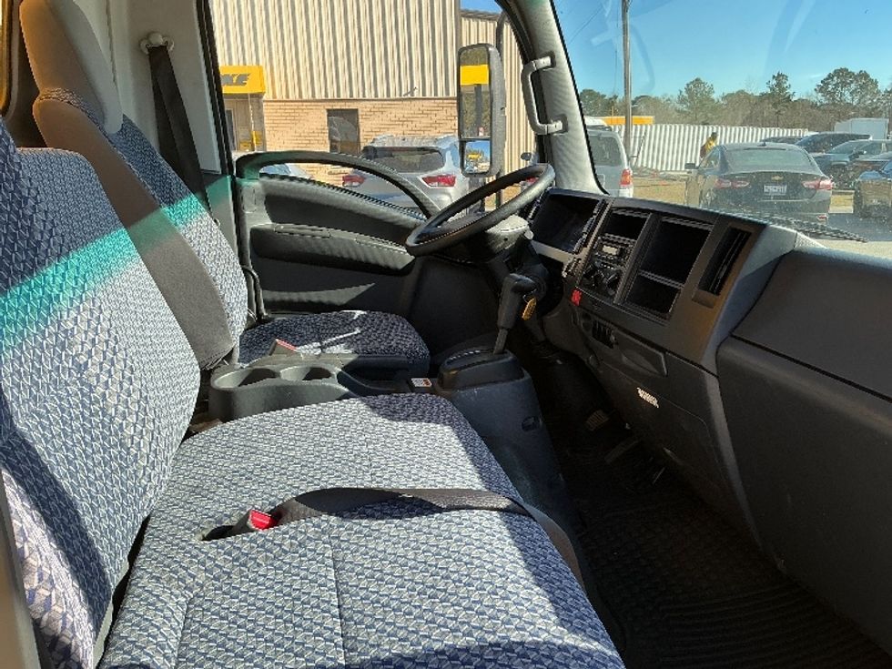 Light Duty Box Truck-Light and Medium Duty Trucks-Isuzu-2023-NPR EFI-Garden City-GA-112,742\n\t\tmiles-$ 40,250 - Image 22