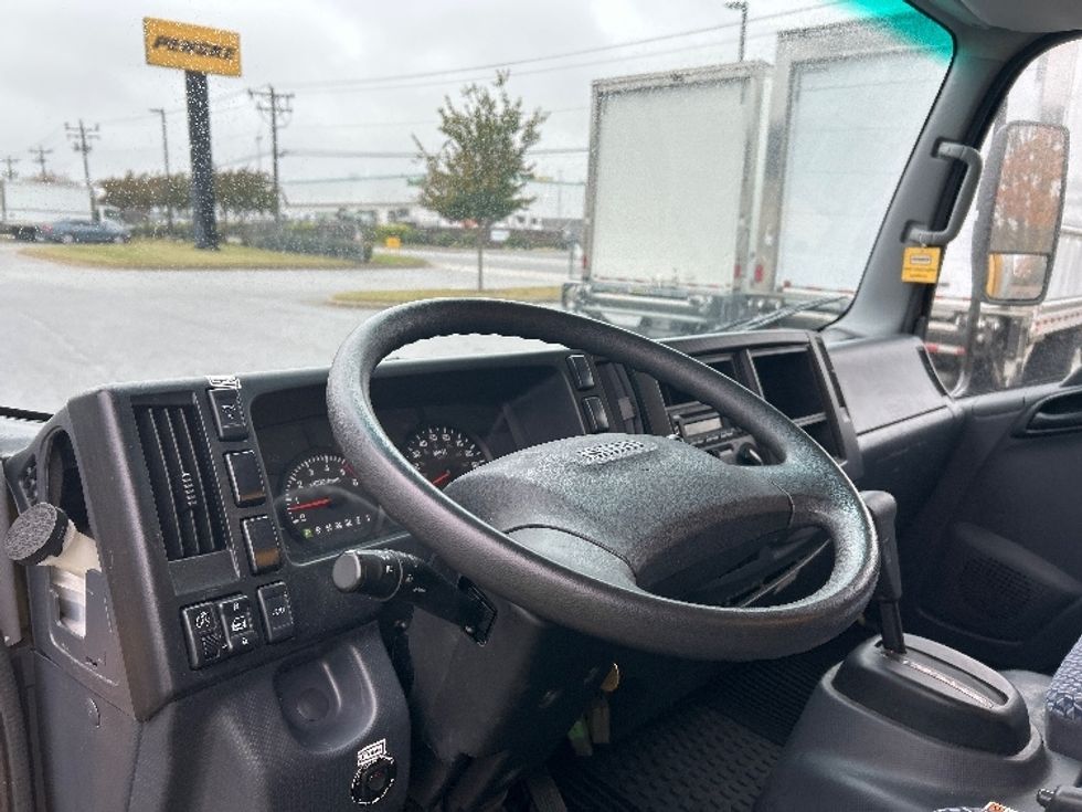 Light Duty Box Truck-Light and Medium Duty Trucks-Isuzu-2023-NPR EFI-Greensboro-NC-117,931\n\t\tmiles-$ 40,000 - Image 17