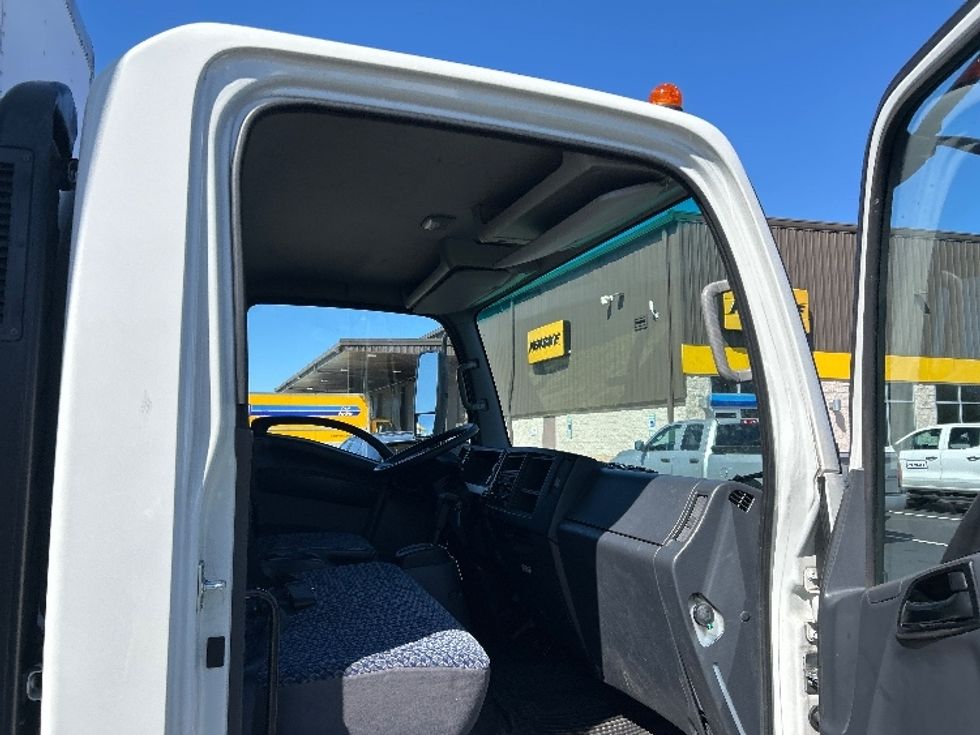 Light Duty Box Truck-Light and Medium Duty Trucks-Isuzu-2023-NPR EFI-Greensboro-NC-71,856\n\t\tmiles-$ 49,500 - Image 20