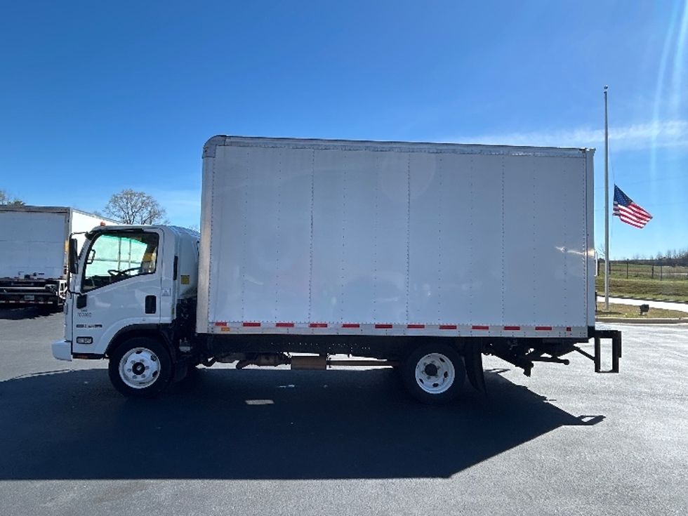 Light Duty Box Truck-Light and Medium Duty Trucks-Isuzu-2023-NPR EFI-Greensboro-NC-71,856\n\t\tmiles-$ 49,500 - Image 4