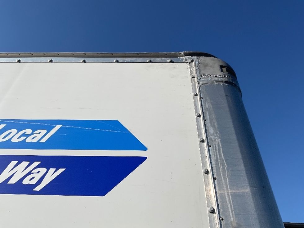 Light Duty Box Truck-Light and Medium Duty Trucks-Isuzu-2023-NPR EFI-Jessup-PA-122,569\n\t\tmiles-$ 40,250 - Image 27