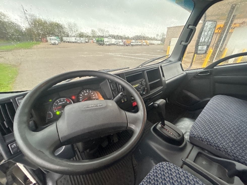 Light Duty Box Truck-Light and Medium Duty Trucks-Isuzu-2023-NPR EFI-Kalamazoo-MI-190,000\n\t\tmiles-$ 29,250 - Image 17