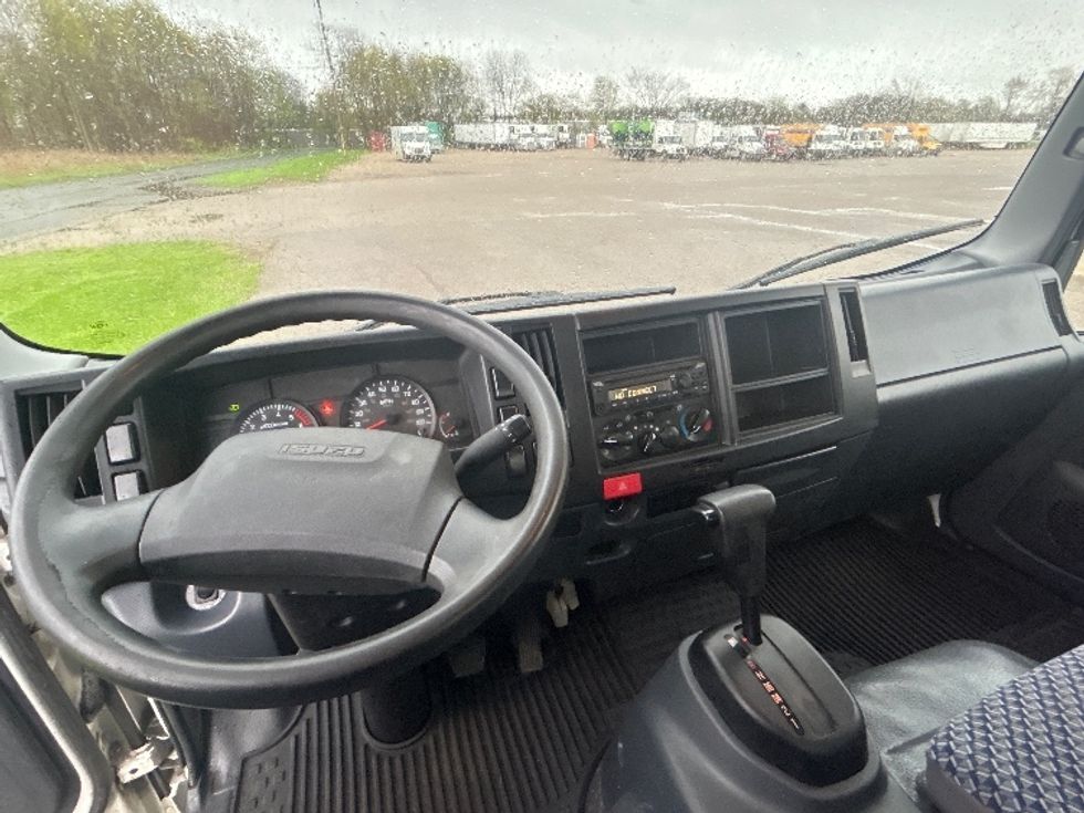 Light Duty Box Truck-Light and Medium Duty Trucks-Isuzu-2023-NPR EFI-Kalamazoo-MI-190,000\n\t\tmiles-$ 29,250 - Image 18