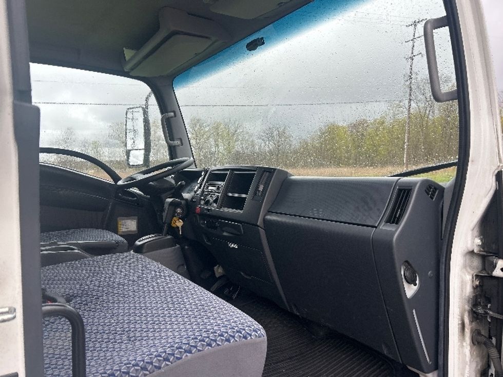 Light Duty Box Truck-Light and Medium Duty Trucks-Isuzu-2023-NPR EFI-Kalamazoo-MI-190,000\n\t\tmiles-$ 29,250 - Image 20