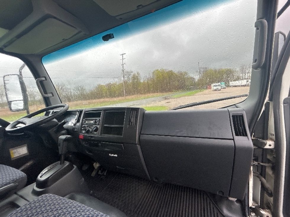 Light Duty Box Truck-Light and Medium Duty Trucks-Isuzu-2023-NPR EFI-Kalamazoo-MI-190,000\n\t\tmiles-$ 29,250 - Image 21