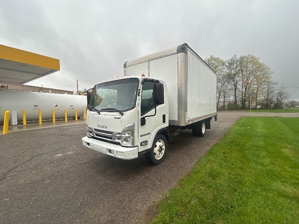 Light Duty Box Truck-Light and Medium Duty Trucks-Isuzu-2023-NPR EFI-Kalamazoo-MI-190,000\n\t\tmiles-$ 29,250 - Image 3