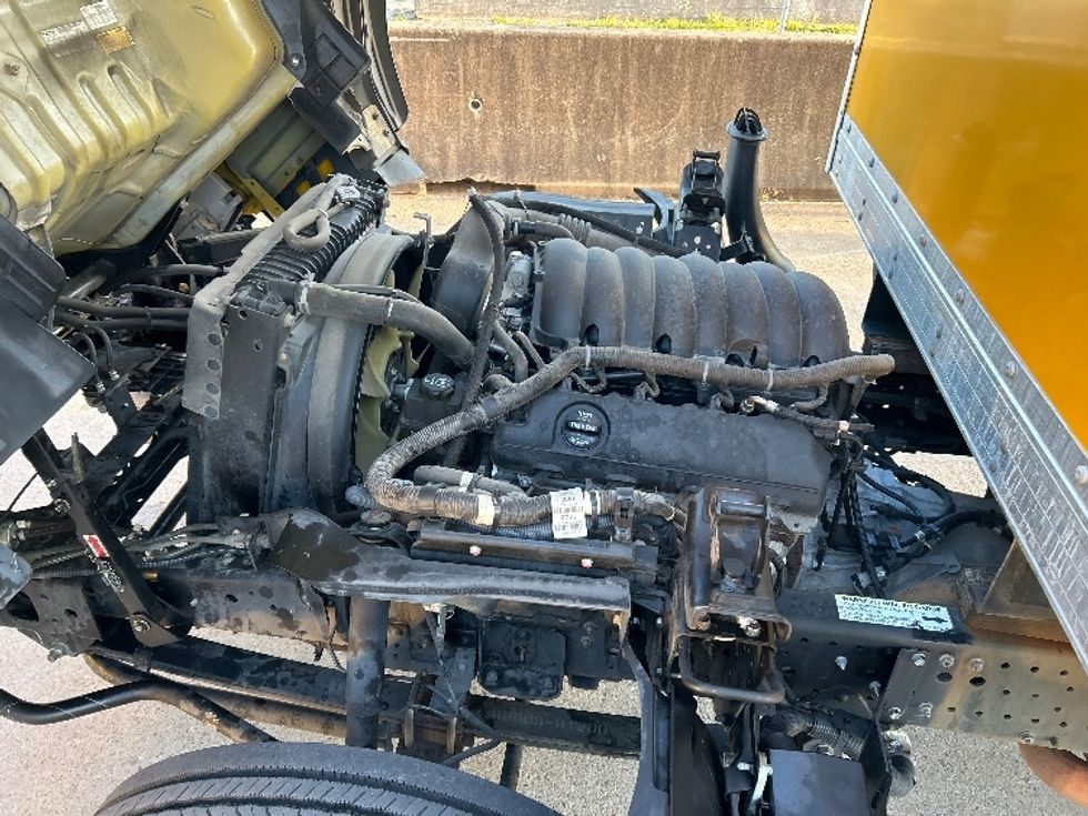 Light Duty Box Truck-Light and Medium Duty Trucks-Isuzu-2023-NPR EFI-Katy-TX-115,229\n\t\tmiles-$ 39,750 - Image 24