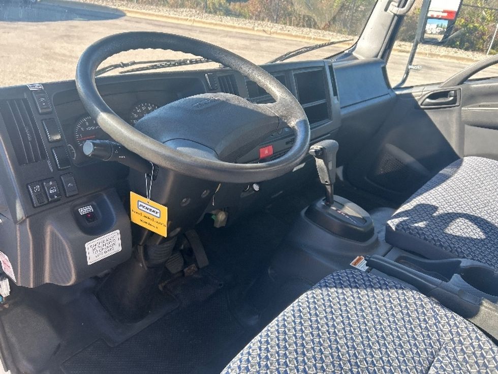 Light Duty Box Truck-Light and Medium Duty Trucks-Isuzu-2023-NPR EFI-Kentwood-MI-140,897\n\t\tmiles-$ 35,500 - Image 17