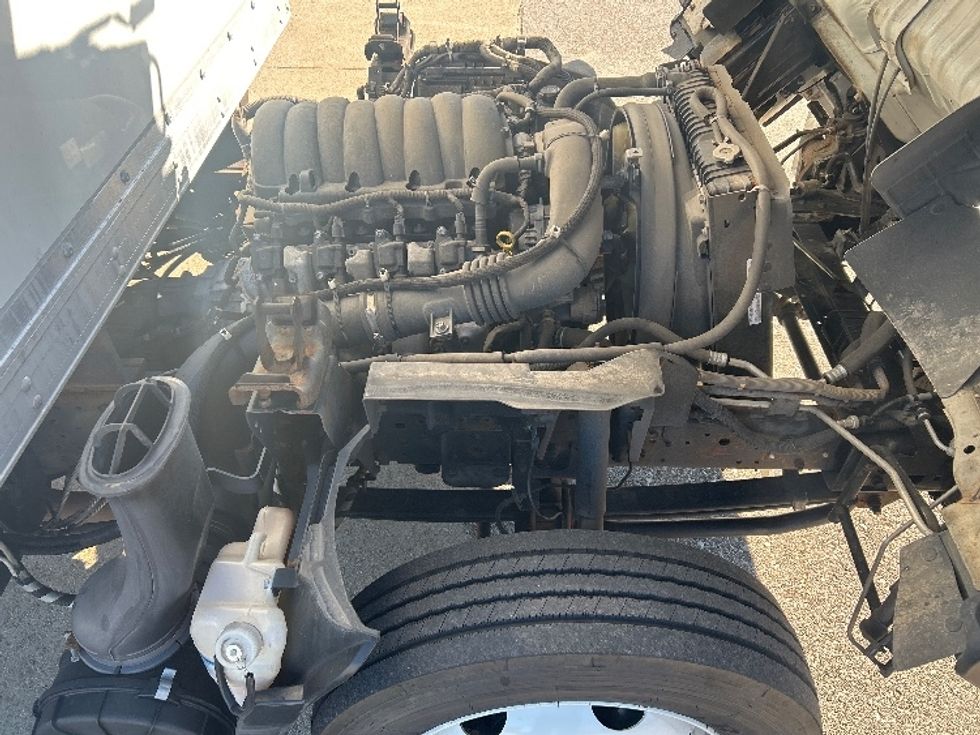 Light Duty Box Truck-Light and Medium Duty Trucks-Isuzu-2023-NPR EFI-Kentwood-MI-140,897\n\t\tmiles-$ 35,500 - Image 23