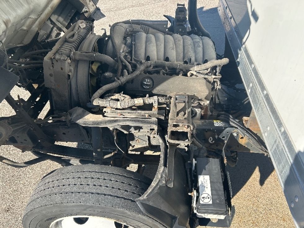 Light Duty Box Truck-Light and Medium Duty Trucks-Isuzu-2023-NPR EFI-Kentwood-MI-140,897\n\t\tmiles-$ 35,500 - Image 24