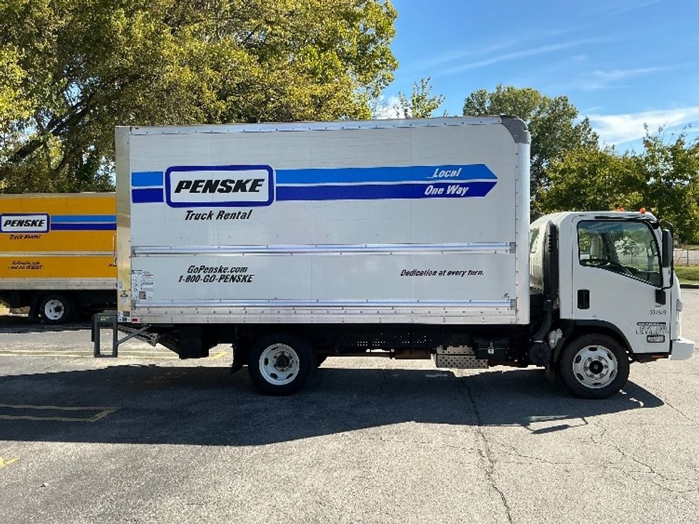 Light Duty Box Truck-Light and Medium Duty Trucks-Isuzu-2023-NPR EFI-Knoxville-TN-113,400\n\t\tmiles-$ 42,500 - Image 15