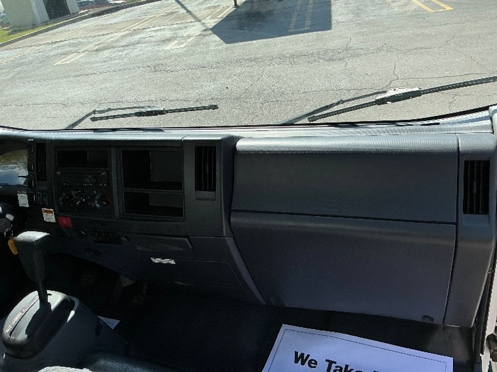 Light Duty Box Truck-Light and Medium Duty Trucks-Isuzu-2023-NPR EFI-Knoxville-TN-113,400\n\t\tmiles-$ 42,500 - Image 21