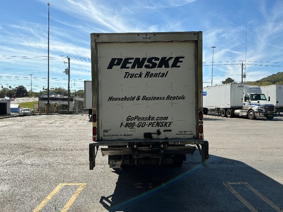 Light Duty Box Truck-Light and Medium Duty Trucks-Isuzu-2023-NPR EFI-Knoxville-TN-113,400\n\t\tmiles-$ 42,500 - Image 7