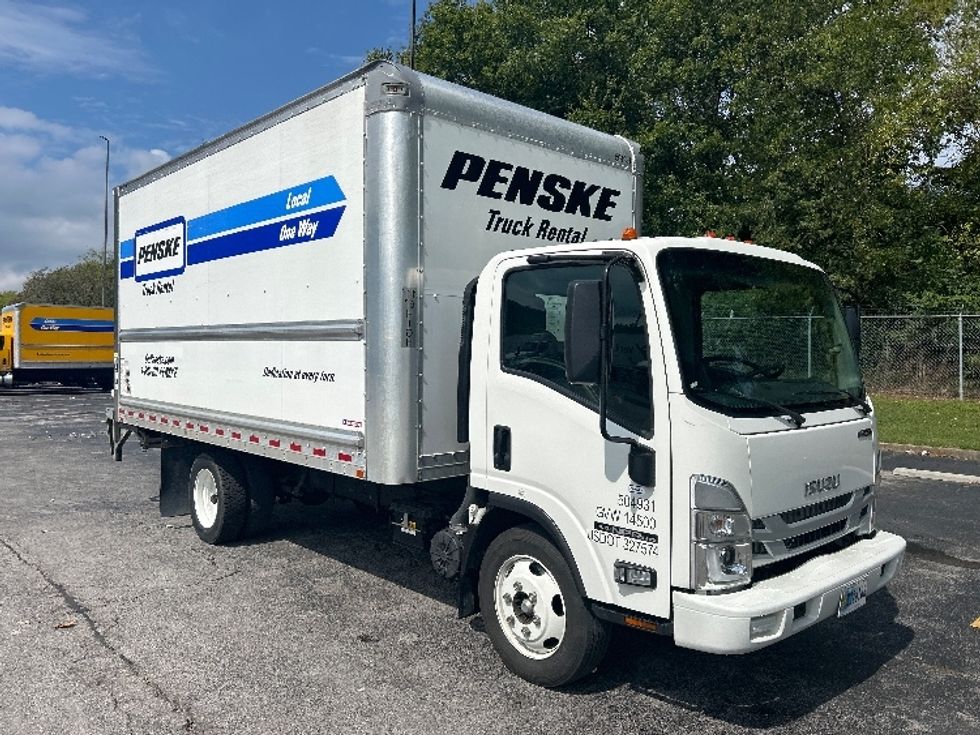 Light Duty Box Truck-Light and Medium Duty Trucks-Isuzu-2023-NPR EFI-Knoxville-TN-151,318\n\t\tmiles-$ 35,250 - Image 1