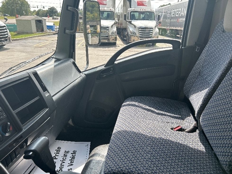 Light Duty Box Truck-Light and Medium Duty Trucks-Isuzu-2023-NPR EFI-Knoxville-TN-151,318\n\t\tmiles-$ 35,250 - Image 19