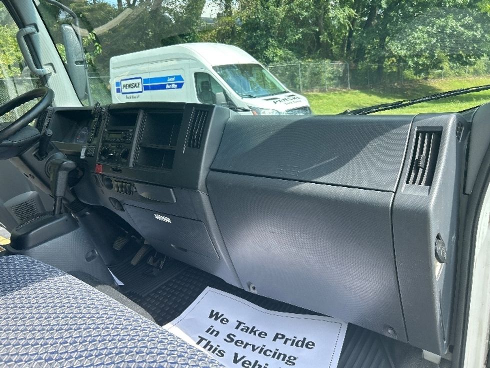 Light Duty Box Truck-Light and Medium Duty Trucks-Isuzu-2023-NPR EFI-Knoxville-TN-151,318\n\t\tmiles-$ 35,250 - Image 21