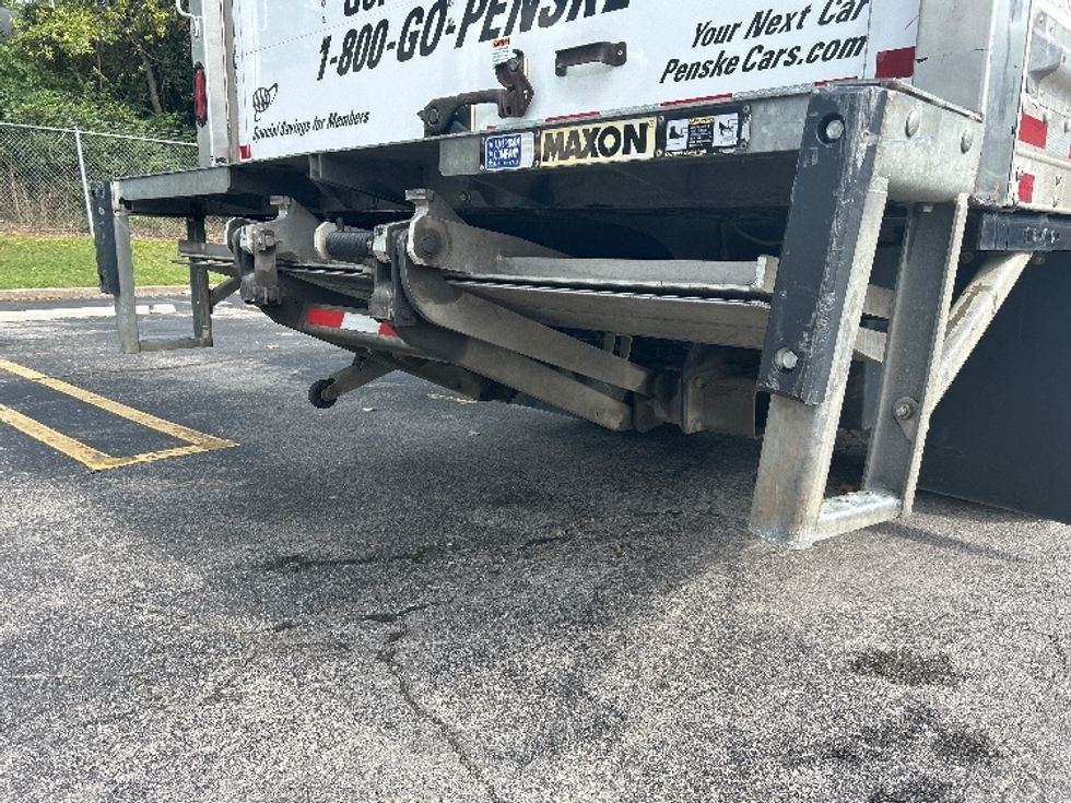 Light Duty Box Truck-Light and Medium Duty Trucks-Isuzu-2023-NPR EFI-Knoxville-TN-151,318\n\t\tmiles-$ 35,250 - Image 23