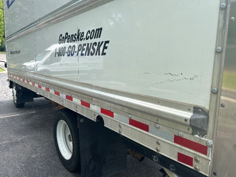 Light Duty Box Truck-Light and Medium Duty Trucks-Isuzu-2023-NPR EFI-Knoxville-TN-151,318\n\t\tmiles-$ 35,250 - Image 29