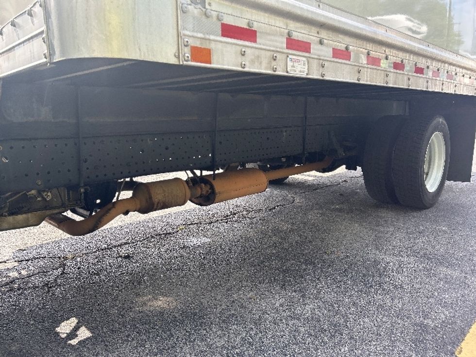 Light Duty Box Truck-Light and Medium Duty Trucks-Isuzu-2023-NPR EFI-Knoxville-TN-151,318\n\t\tmiles-$ 35,250 - Image 5