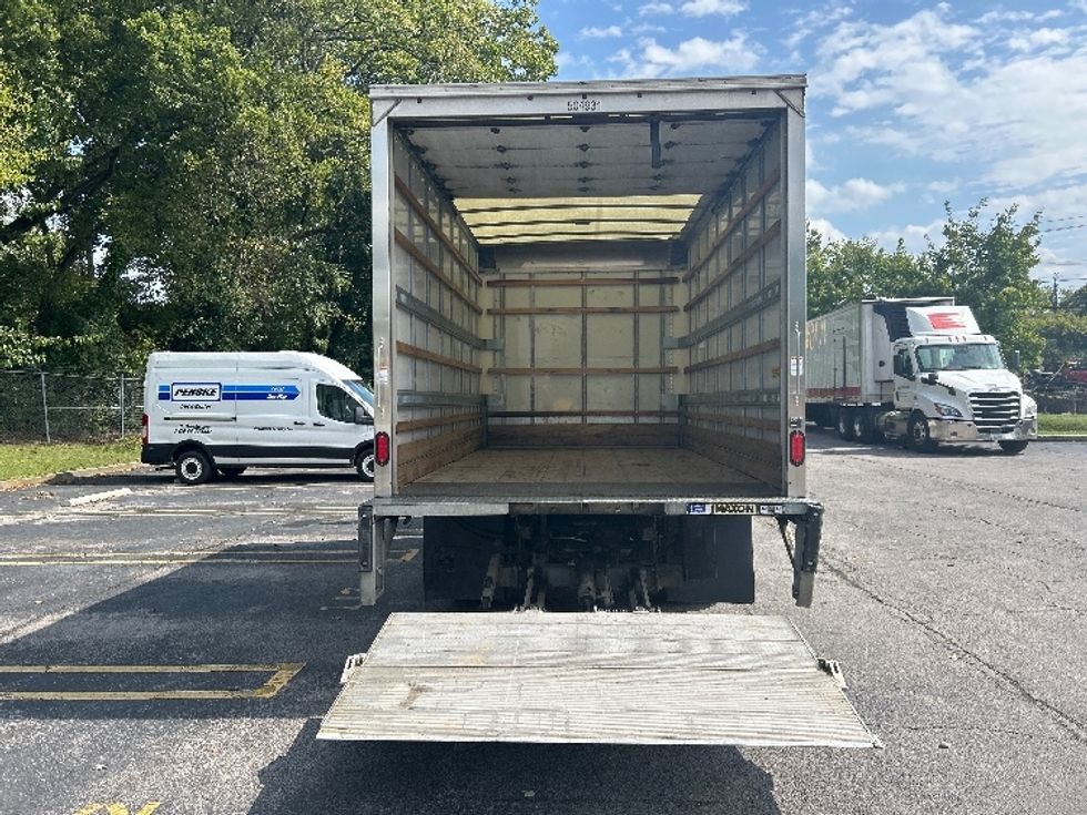 Light Duty Box Truck-Light and Medium Duty Trucks-Isuzu-2023-NPR EFI-Knoxville-TN-151,318\n\t\tmiles-$ 35,250 - Image 9