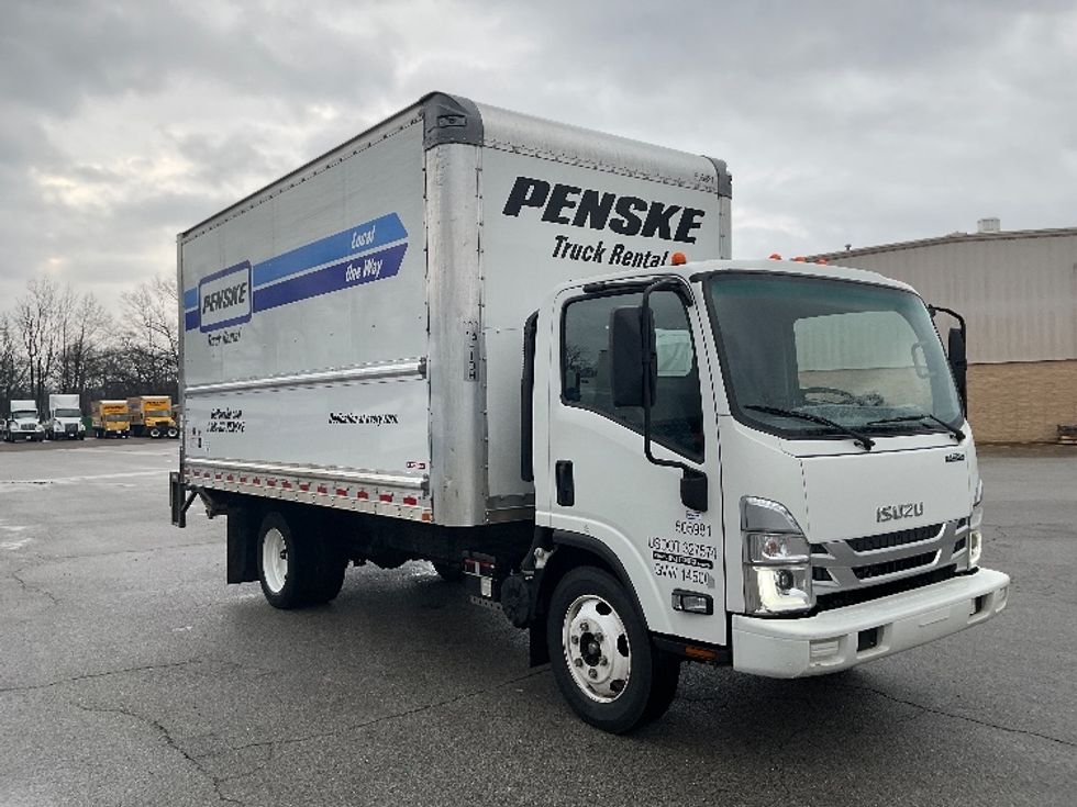 Light Duty Box Truck-Light and Medium Duty Trucks-Isuzu-2023-NPR EFI-La Vergne-TN-120,888\n\t\tmiles-$ 41,250 - Image 1