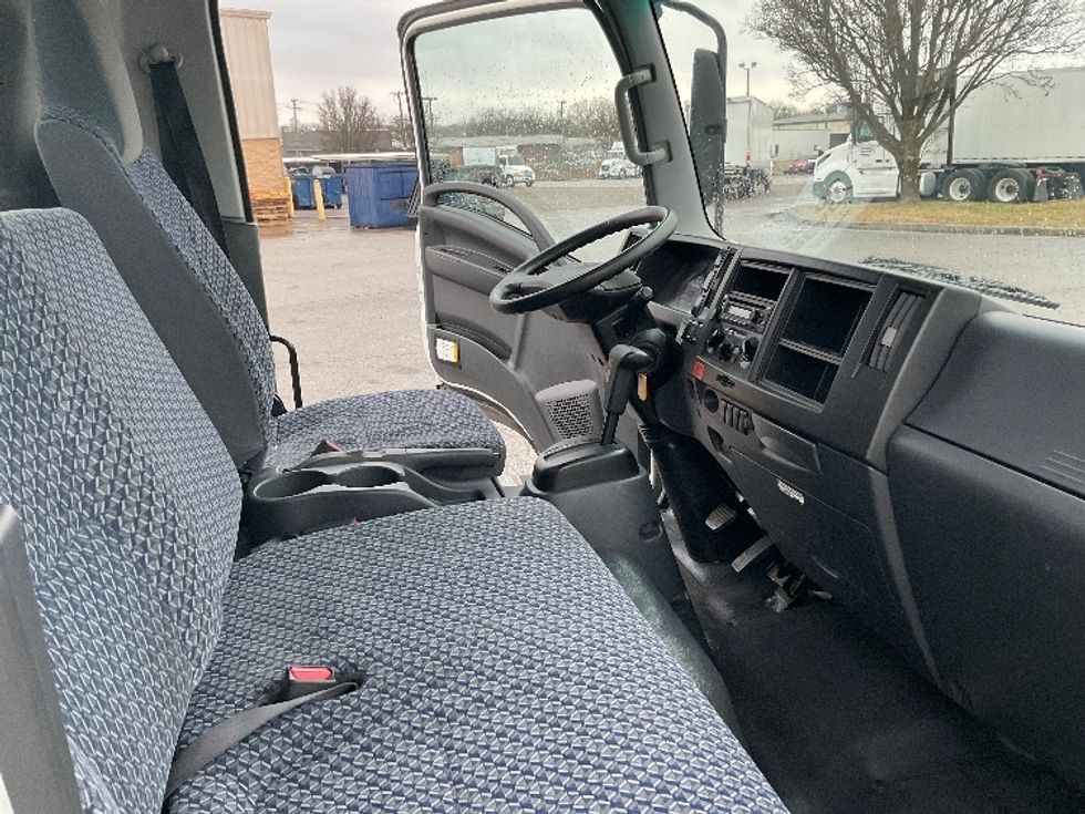 Light Duty Box Truck-Light and Medium Duty Trucks-Isuzu-2023-NPR EFI-La Vergne-TN-120,888\n\t\tmiles-$ 41,250 - Image 22