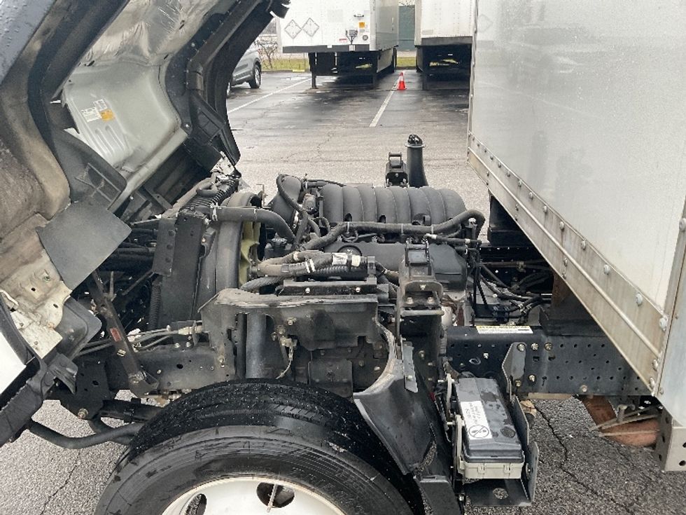 Light Duty Box Truck-Light and Medium Duty Trucks-Isuzu-2023-NPR EFI-La Vergne-TN-120,888\n\t\tmiles-$ 41,250 - Image 24