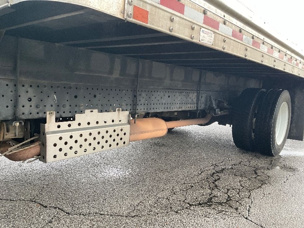 Light Duty Box Truck-Light and Medium Duty Trucks-Isuzu-2023-NPR EFI-La Vergne-TN-120,888\n\t\tmiles-$ 41,250 - Image 5