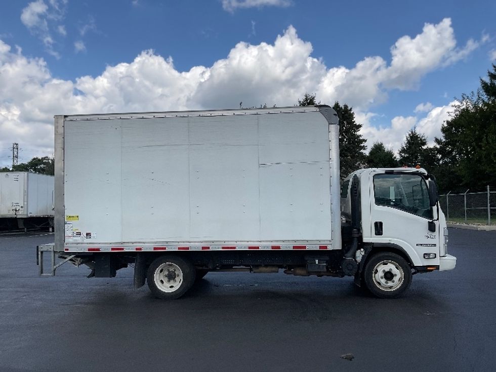 Light Duty Box Truck-Light and Medium Duty Trucks-Isuzu-2023-NPR EFI-Lancaster-PA-106,034\n\t\tmiles-$ 44,000 - Image 15