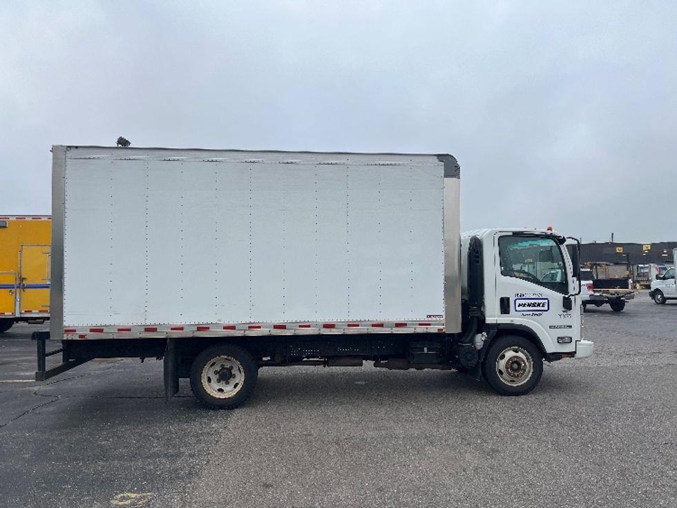 Light Duty Box Truck-Light and Medium Duty Trucks-Isuzu-2023-NPR EFI-Lansing-MI-104,684\n\t\tmiles-$ 42,000 - Image 14