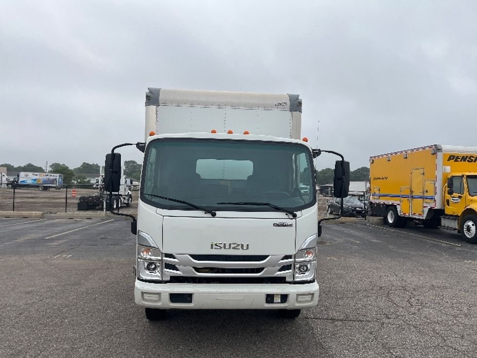 Light Duty Box Truck-Light and Medium Duty Trucks-Isuzu-2023-NPR EFI-Lansing-MI-104,684\n\t\tmiles-$ 42,000 - Image 2