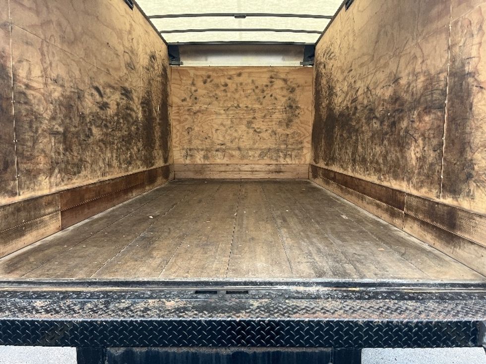 Light Duty Box Truck-Light and Medium Duty Trucks-Isuzu-2023-NPR EFI-Lansing-MI-104,684\n\t\tmiles-$ 42,000 - Image 9