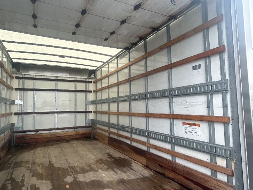 Light Duty Box Truck-Light and Medium Duty Trucks-Isuzu-2023-NPR EFI-Louisville-KY-132,862\n\t\tmiles-$ 38,750 - Image 12